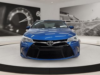 2016 Toyota Camry in Quebec, Quebec - 2 - w320h240px
