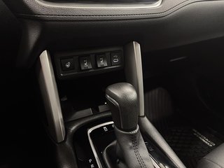 2024 Toyota COROLLA CROSS in Quebec, Quebec - 13 - w320h240px