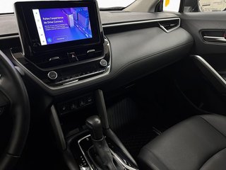 2024 Toyota COROLLA CROSS in Quebec, Quebec - 12 - w320h240px