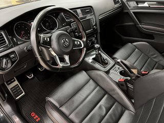 2017 Volkswagen Golf GTI in Quebec, Quebec - 11 - w320h240px