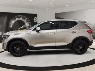 Volvo XC40  2023 à Québec, Québec - 6 - w320h240px