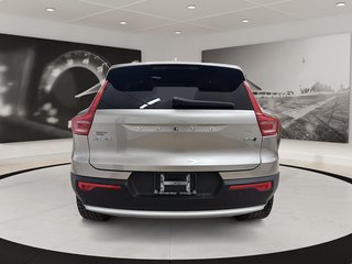 Volvo XC40  2023 à Québec, Québec - 5 - w320h240px