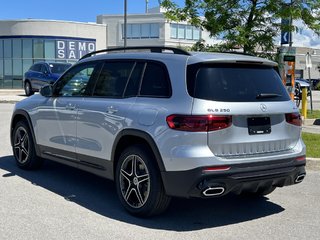 2026 Mercedes-Benz GLB 250