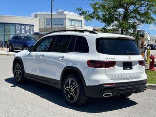 2026 Mercedes-Benz GLB 250