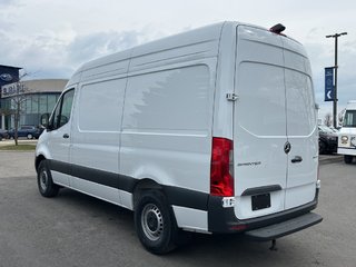 2025 Mercedes-Benz Sprinter 2500 144 Wheelbase Standard Roof RWD