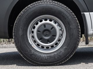 2026 Mercedes-Benz Sprinter 2500 144 Wheelbase Standard Roof RWD