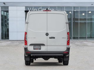 2026 Mercedes-Benz Sprinter 2500 144 Wheelbase Standard Roof RWD