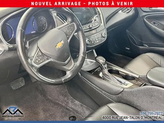 2022 Chevrolet Malibu Premier in Montreal, Quebec - 2 - w320h240px