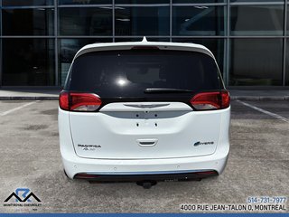 2018 Chrysler Pacifica Hybrid in Montreal, Quebec - 3 - w320h240px