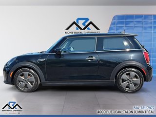 MINI 3 Door Cooper SE 2023 à Montréal, Québec - 2 - w320h240px
