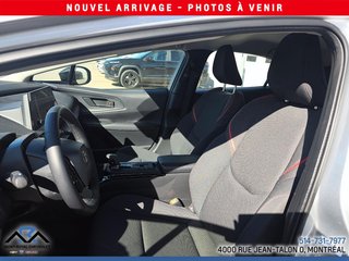 2025 Toyota Prius Plug-In Hybrid SE in Montréal, Quebec - 2 - w320h240px