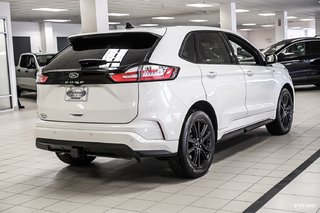 Ford Edge  2024 à Brossard, Québec - 6 - w320h240px
