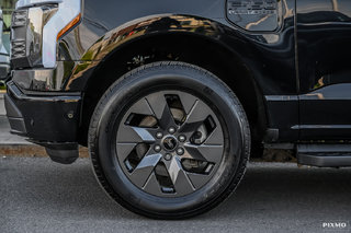 Ford F-150 Lightning  2022 à Brossard, Québec - 4 - w320h240px