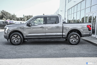 Ford F-150 Lightning  2023 à Brossard, Québec - 4 - w320h240px