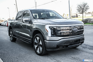 Ford F-150 Lightning  2023 à Brossard, Québec - 4 - w320h240px