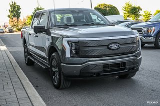 Ford F-150 Lightning Flash | REM. MAX | CAMERA 360 | 9.6KW | 515 KM 2024 à Brossard, Québec - 4 - w320h240px