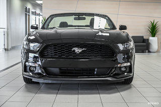 2017 Ford Mustang convertible in Brossard, Quebec - 2 - w320h240px