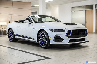 2024 Ford Mustang convertible in Brossard, Quebec - 4 - w320h240px