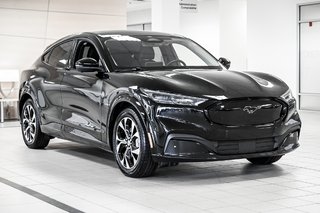 2023 Ford Mustang Mach-E Premium AWD | BATTERIE LONGUE DURÉE | 467KM | TOIT in Brossard, Quebec - 4 - w320h240px