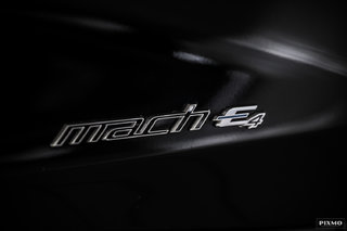 Ford Mustang Mach-E  2024 à Brossard, Québec - 6 - w320h240px