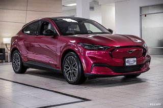 2025 Ford Mustang Mach-E in Brossard, Quebec - 3 - w320h240px
