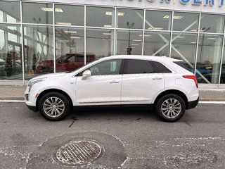 2017 Cadillac XT5 in Brossard, Quebec - 5 - w320h240px