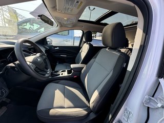 2017 Ford Escape in Brossard, Quebec - 5 - w320h240px