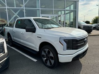 Ford F-150 Lightning  2023 à Brossard, Québec - 2 - w320h240px