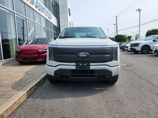 Ford F-150 Lightning  2024 à Brossard, Québec - 3 - w320h240px