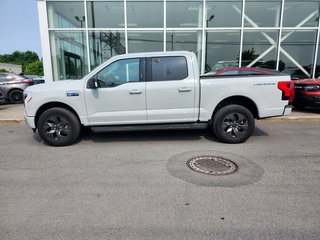 Ford F-150 Lightning  2024 à Brossard, Québec - 5 - w320h240px