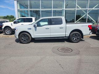 Ford F-150 Lightning  2024 à Brossard, Québec - 5 - w320h240px