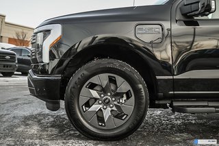 2025 Ford F-150 Lightning in Brossard, Quebec - 6 - w320h240px