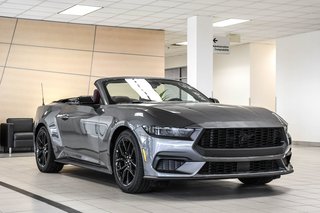 Ford Mustang convertible  2026 à Brossard, Québec - 3 - w320h240px