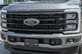 2024 Ford Super Duty F-250 SRW in Brossard, Quebec - 5 - w320h240px