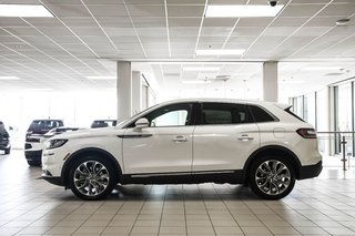 2023 Lincoln Nautilus in Brossard, Quebec - 4 - w320h240px
