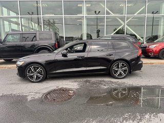 Volvo V60  2021 à Brossard, Québec - 5 - w320h240px