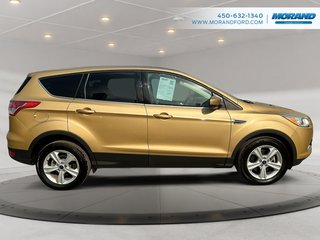 Ford Escape SE 2015 à Sainte-Catherine, Québec - 2 - w320h240px