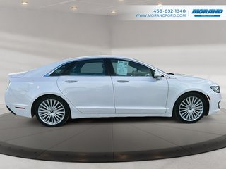2017 Lincoln MKZ Reserve in Sainte-Catherine, Quebec - 2 - w320h240px