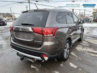 Mitsubishi Outlander ES 2016 à Sainte-Catherine, Québec - 4 - w320h240px