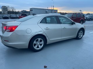 2015 Chevrolet Malibu LS // AUTOMATIC