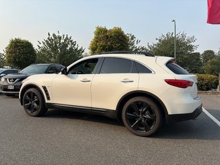 2017 Infiniti QX70