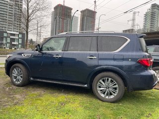 2024 Infiniti QX80 LUXE // 8 PASSENGER