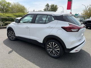 2025 Nissan Kicks Play SV CVT // 2.99% FINANCING