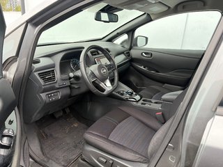 2023 Nissan LEAF SV