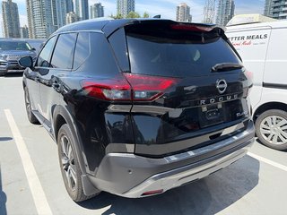 2023 Nissan Rogue SL // 2.99% FINANCING