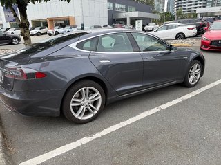 2015 Tesla Model S 90D