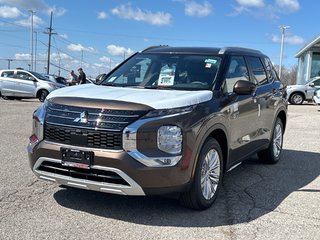 2024  OUTLANDER PHEV LE S-AWC...Spring Savings on Now! IN STORE ONLY!!! in Whitby, Ontario - 3 - w320h240px