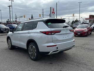 2024  OUTLANDER PHEV SEL S-AWC...Spring Savings on Now! IN STORE ONLY!! in Whitby, Ontario - 5 - w320h240px