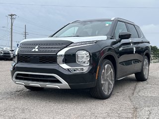 2024  OUTLANDER PHEV SEL.. Free Winter Tires in Whitby, Ontario - 3 - w320h240px