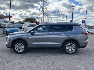 2024  OUTLANDER PHEV LE.. Free Winter Tires in Whitby, Ontario - 6 - w320h240px